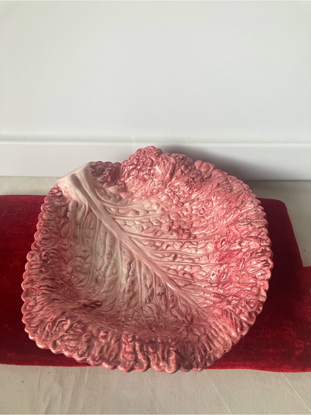 Fitz & Floyd FF 1989 Vintage Pink Cabbage Leaf Textured Ceramic Bowl.  Approx 9”